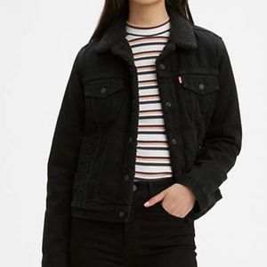 Sherpa lined Levi’s Jacket